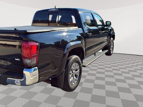 Used 2019 Toyota Tacoma SR5 AWD/4WD image 5