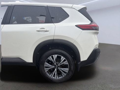 Used 2023 Nissan Rogue SV AWD/4WD image 25
