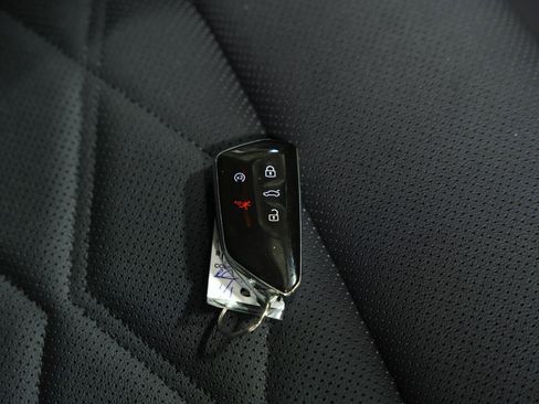 Used 2024 Volkswagen Atlas SE image 41