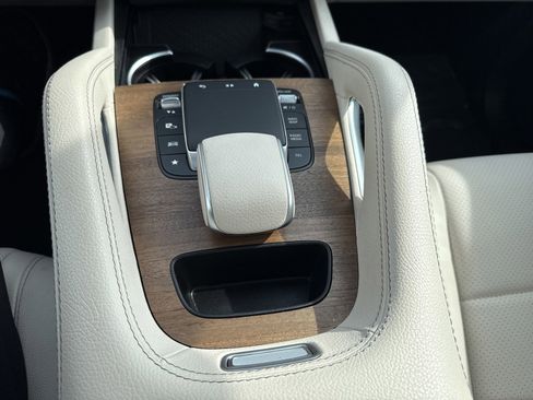 Used 2024 Mercedes-Benz GLE 350 350 4MATIC image 26