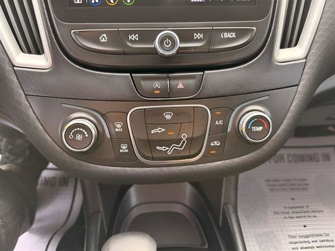 Used 2022 Chevrolet Malibu LS image 24