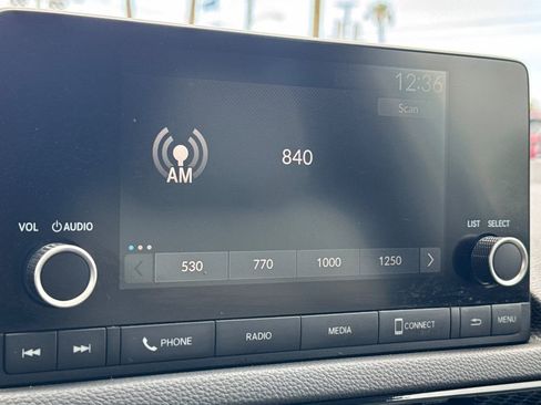 Used 2024 Honda Civic EX-L image 18