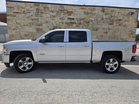Used 2018 Chevrolet Silverado 1500 LT w/ Texas Edition RWD image 1