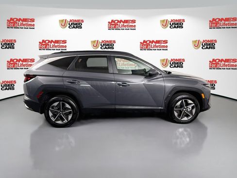 Certified 2025 Hyundai Tucson SEL AWD/4WD image 16