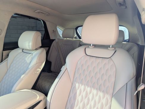 Used 2025 Genesis GV70 3.5T Sport w/ Sport Prestige Package image 5