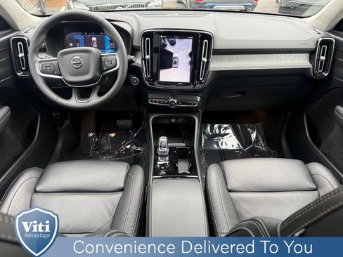 Certified 2024 Volvo XC40 B5 Plus w/ Protection Package Premier AWD/4WD image 2