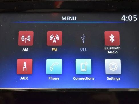 Used 2025 Nissan Versa SV image 31