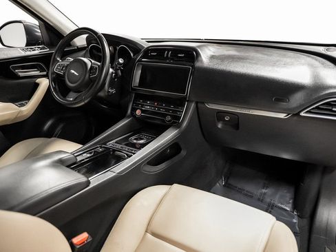 Used 2020 Jaguar F-PACE Premium AWD/4WD image 56