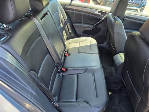 Used 2019 Volkswagen Golf S FWD image 23