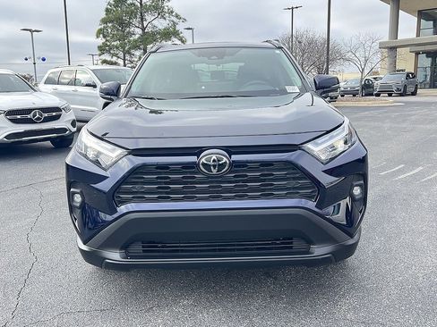 Used 2023 Toyota RAV4 XLE Premium image 8