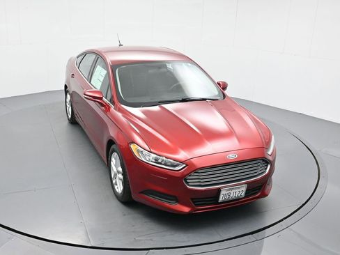 Used 2016 Ford Fusion SE FWD image 36