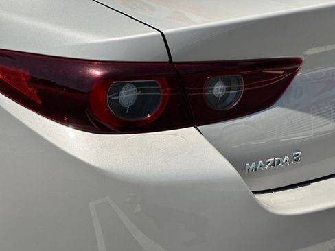 Used 2024 MAZDA MAZDA3 s FWD image 24