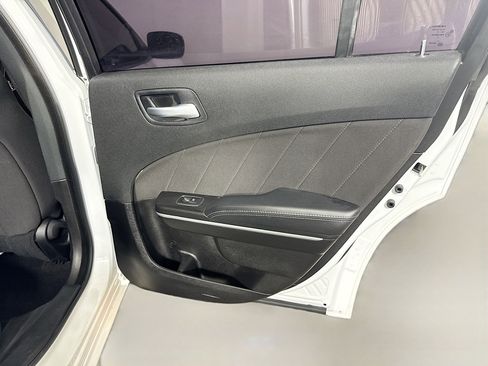 Used 2022 Dodge Charger SXT RWD image 28