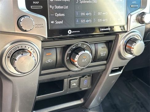 Used 2022 Toyota 4Runner SR5 Premium image 39