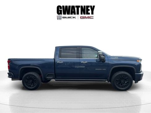 Used 2023 Chevrolet Silverado 2500 High Country w/ Technology Package image 8