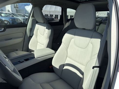 New 2025 Volvo XC60 T8 Plus w/ Protection Package Premier image 10