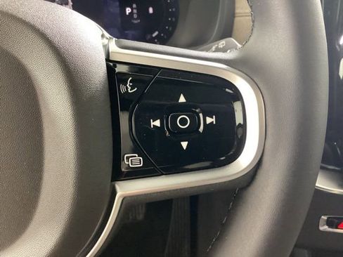 New 2026 Volvo XC90 B5 Core w/ Protection Package Premier image 34