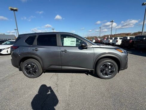 New 2026 Nissan Rogue SV image 4