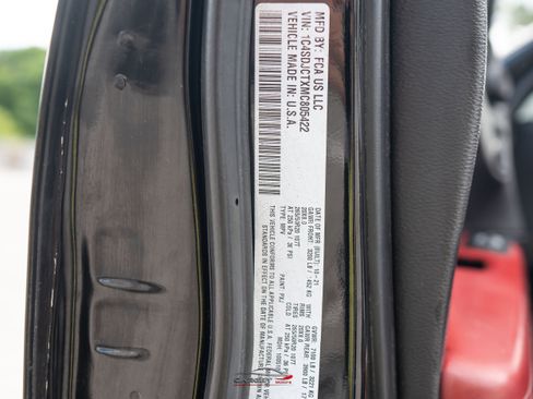 Used 2021 Dodge Durango R/T w/ Technology Group AWD/4WD image 51