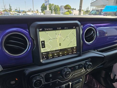 Used 2021 Jeep Wrangler Unlimited Sahara w/ Uconnect 4C Nav & Sound Group AWD/4WD image 24