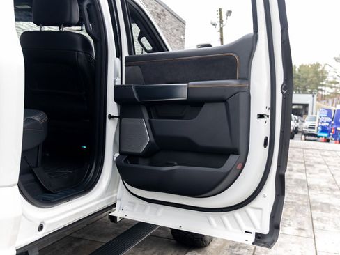 Used 2023 Ford F250 Platinum image 38