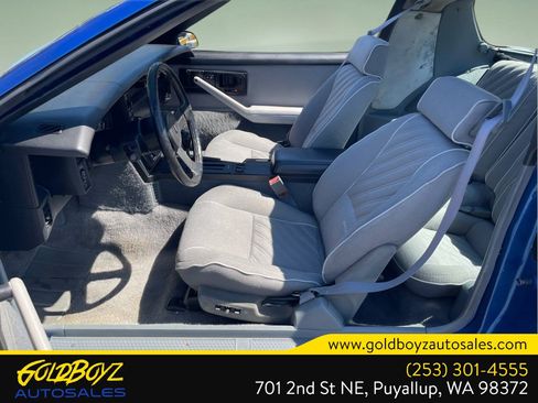 Used 1987 Chevrolet Camaro Z28 RWD image 31