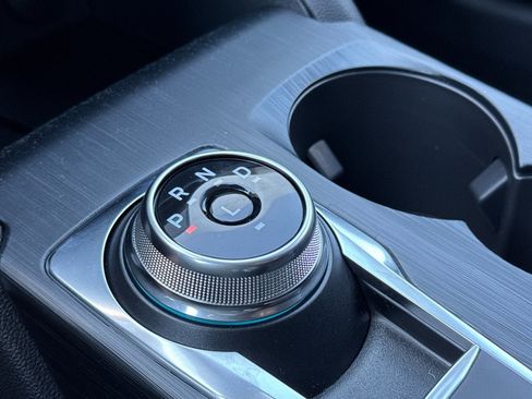 New 2025 Ford Escape SE image 21