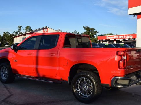 Used 2019 Chevrolet Silverado 1500 LT w/ Texas Edition image 3