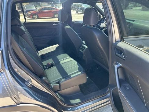 Used 2024 Volkswagen Tiguan SE R-Line image 9
