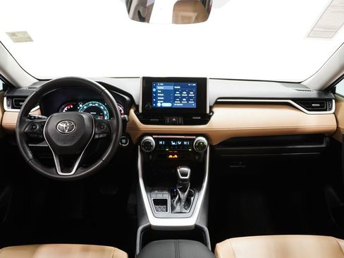 Used 2025 Toyota RAV4 XLE Premium image 13