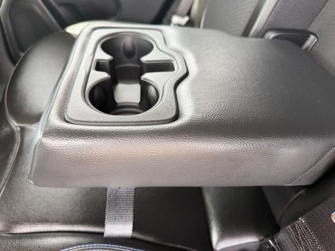 Used 2022 Jeep Compass Latitude FWD image 13