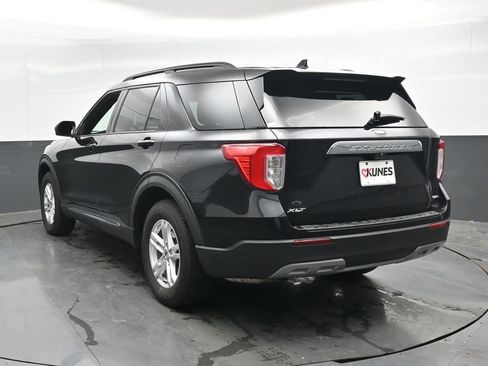 Used 2020 Ford Explorer XLT w/ Equipment Group 202A AWD/4WD image 11