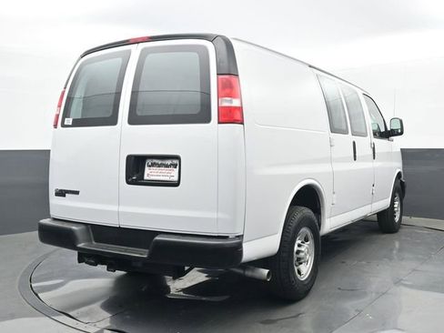Used 2020 Chevrolet Express 2500 w/ Driver Convenience Package image 16