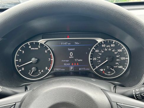 Used 2025 Nissan Altima 2.5 SV FWD image 29