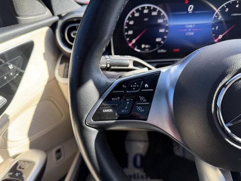 Used 2022 Mercedes-Benz C 300 4MATIC Sedan image 11