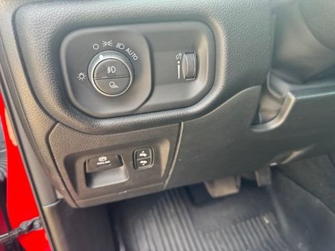 Used 2022 RAM 1500 Big Horn AWD/4WD image 13