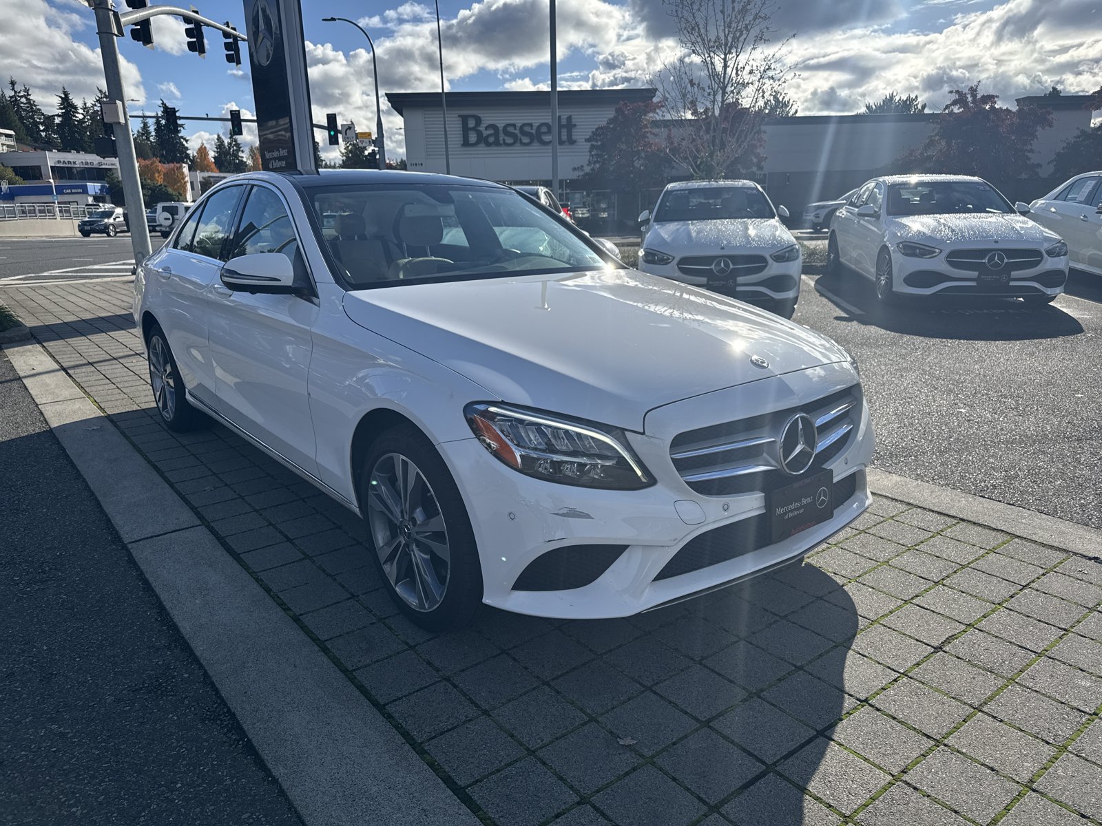 Used 2020 Mercedes-Benz C 300 4MATIC Sedan image 3