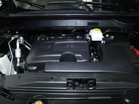 Certified 2024 Nissan Pathfinder Platinum AWD/4WD image 42