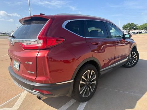 Used 2018 Honda CR-V Touring image 3