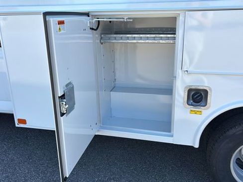 New 2025 Chevrolet Express 3500 w/ Power Convenience Package image 21