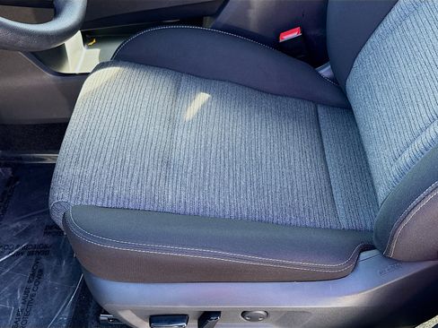 Used 2023 Nissan Rogue SV image 17