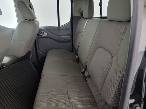 Used 2020 Nissan Frontier SV AWD/4WD image 13