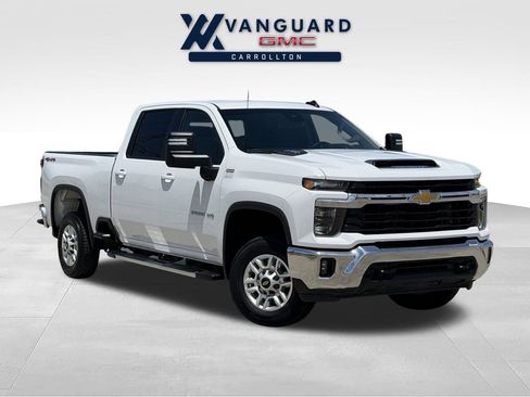 Used 2025 Chevrolet Silverado 2500 LT w/ Convenience Package AWD/4WD image 1