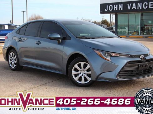 Used 2026 Toyota Corolla LE image 1