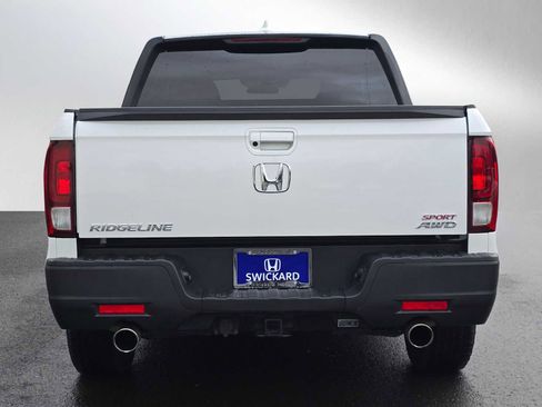 Used 2023 Honda Ridgeline Sport image 4