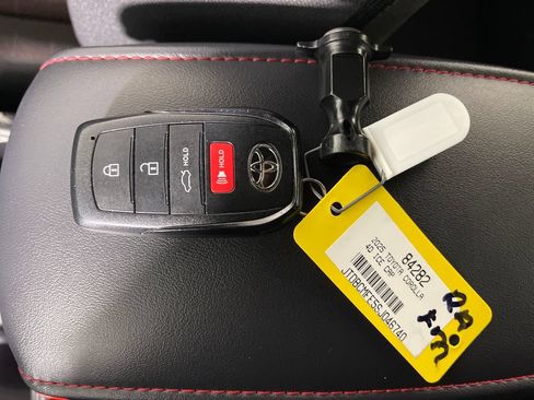 Certified 2025 Toyota Corolla SE w/ Carpet Mat Package (TMS) FWD image 24