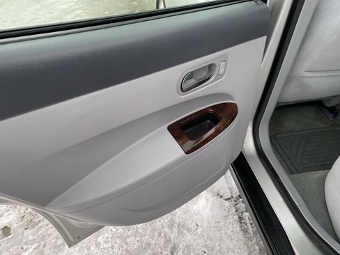 Used 2007 Buick LaCrosse CX image 12