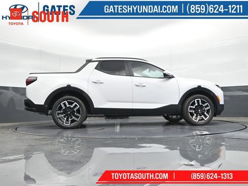 Used 2025 Hyundai Santa Cruz Limited AWD/4WD image 42