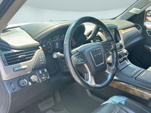 Used 2016 GMC Yukon XL Denali w/ Open Road Package AWD/4WD image 4
