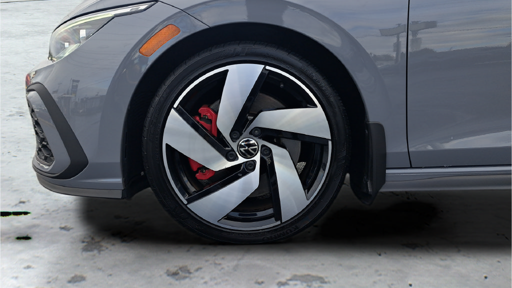 Used 2022 Volkswagen GTI SE FWD image 28